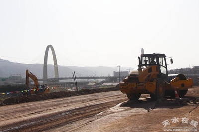 天水城市綠化新篇章 天潤(rùn)大橋引橋、秦州印象等多項(xiàng)目周邊綠化將煥然一新